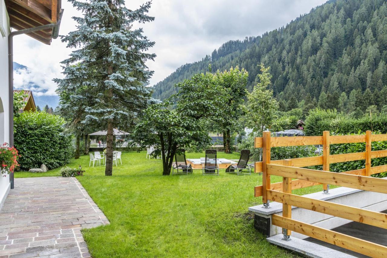 Chalet Mountain Plaza - Apt Greenvalley Pinzolo Exterior photo