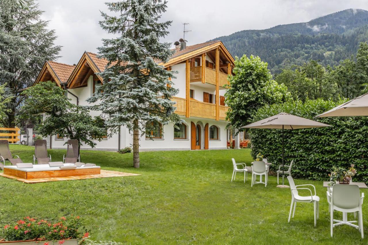 Chalet Mountain Plaza - Apt Greenvalley Pinzolo Exterior photo
